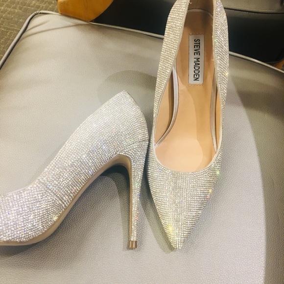 Pumps - Picture 2 of 2